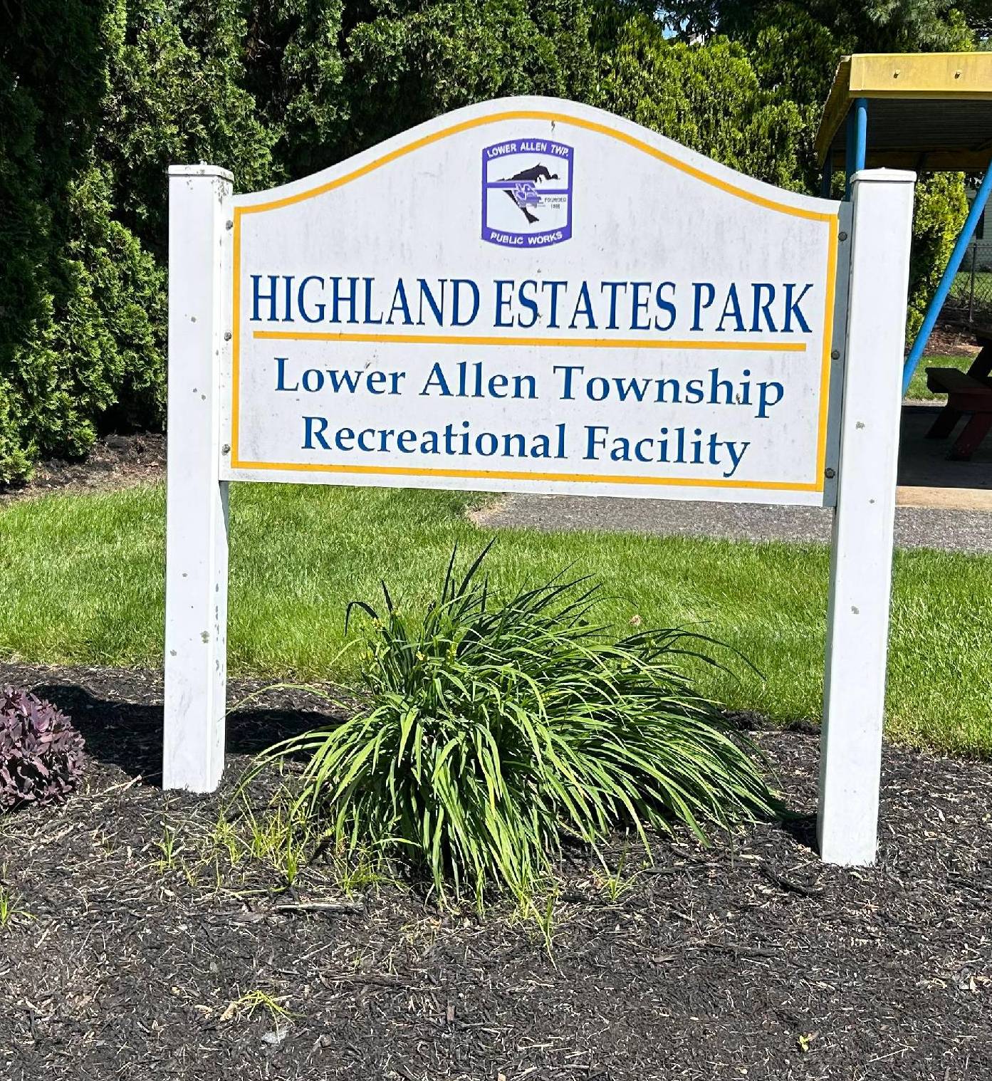 Highland Estates park sign
